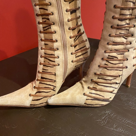 Suede boots - Picture 2 of 10